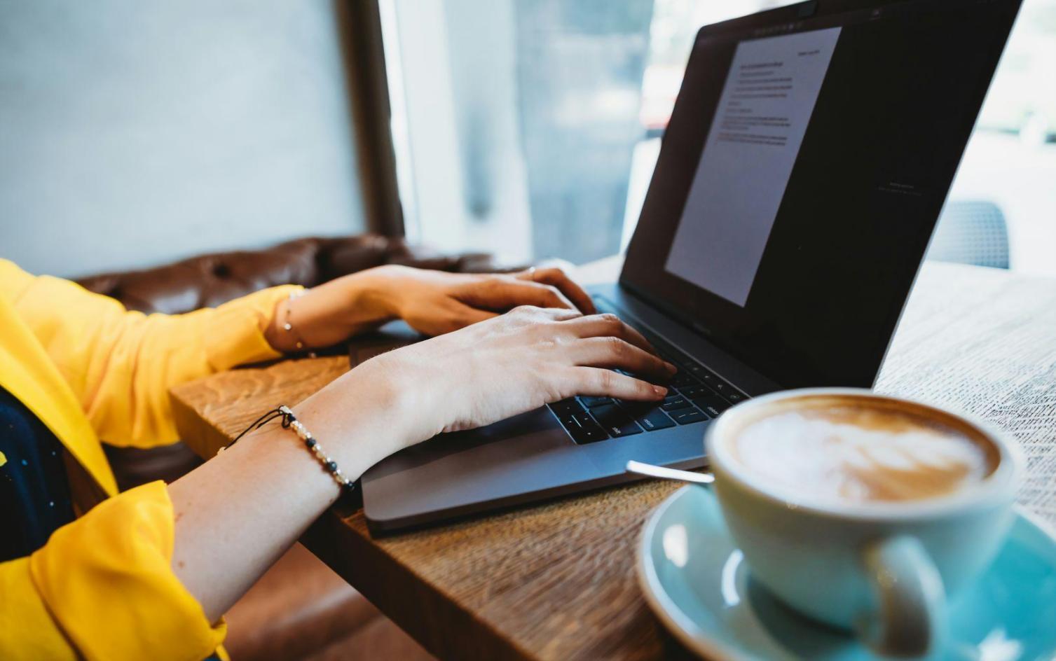 Участники программы обсуждают результаты групповых упражнений